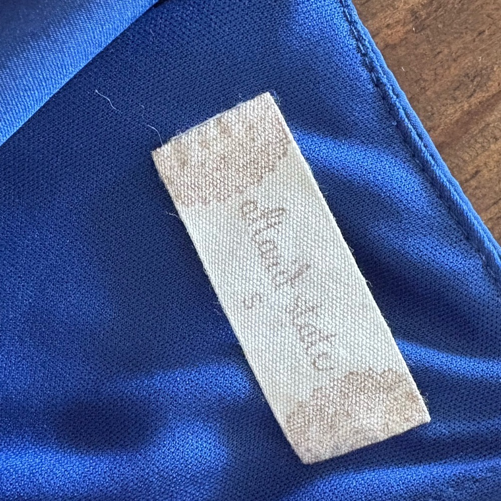 Dress - Picture 3 of 3